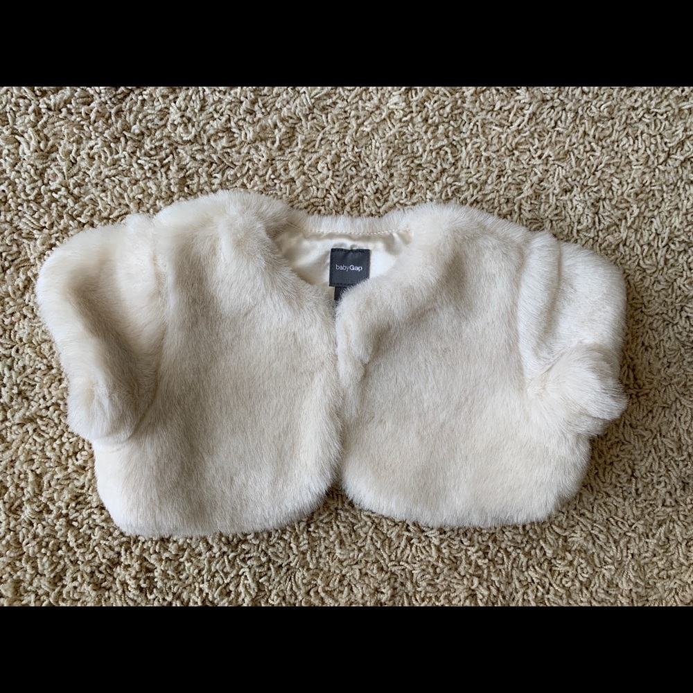 BabyGap faux fur ivory jacket